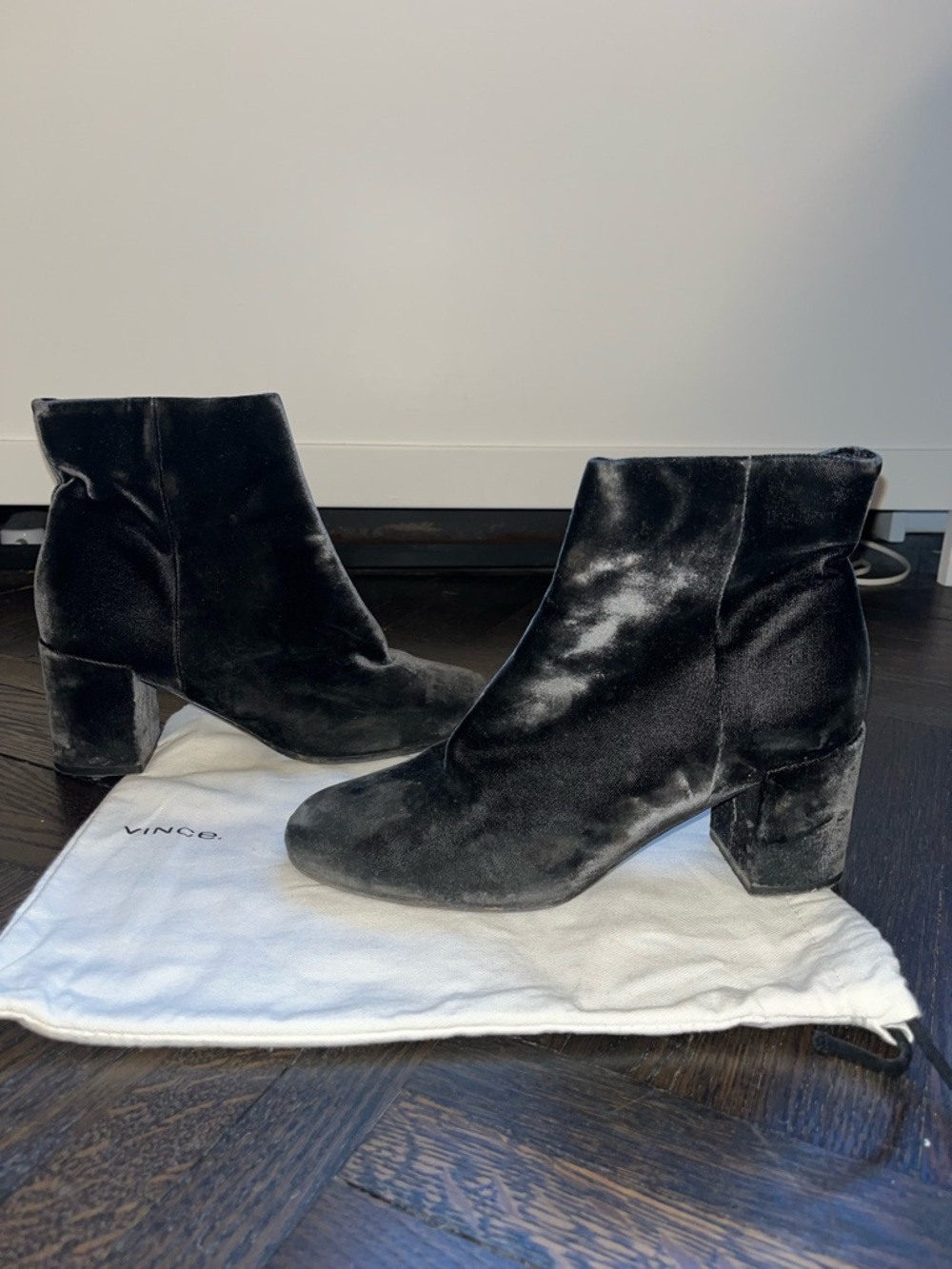 Vince Women's Blakely velvet ankle boots w/ Dustbag